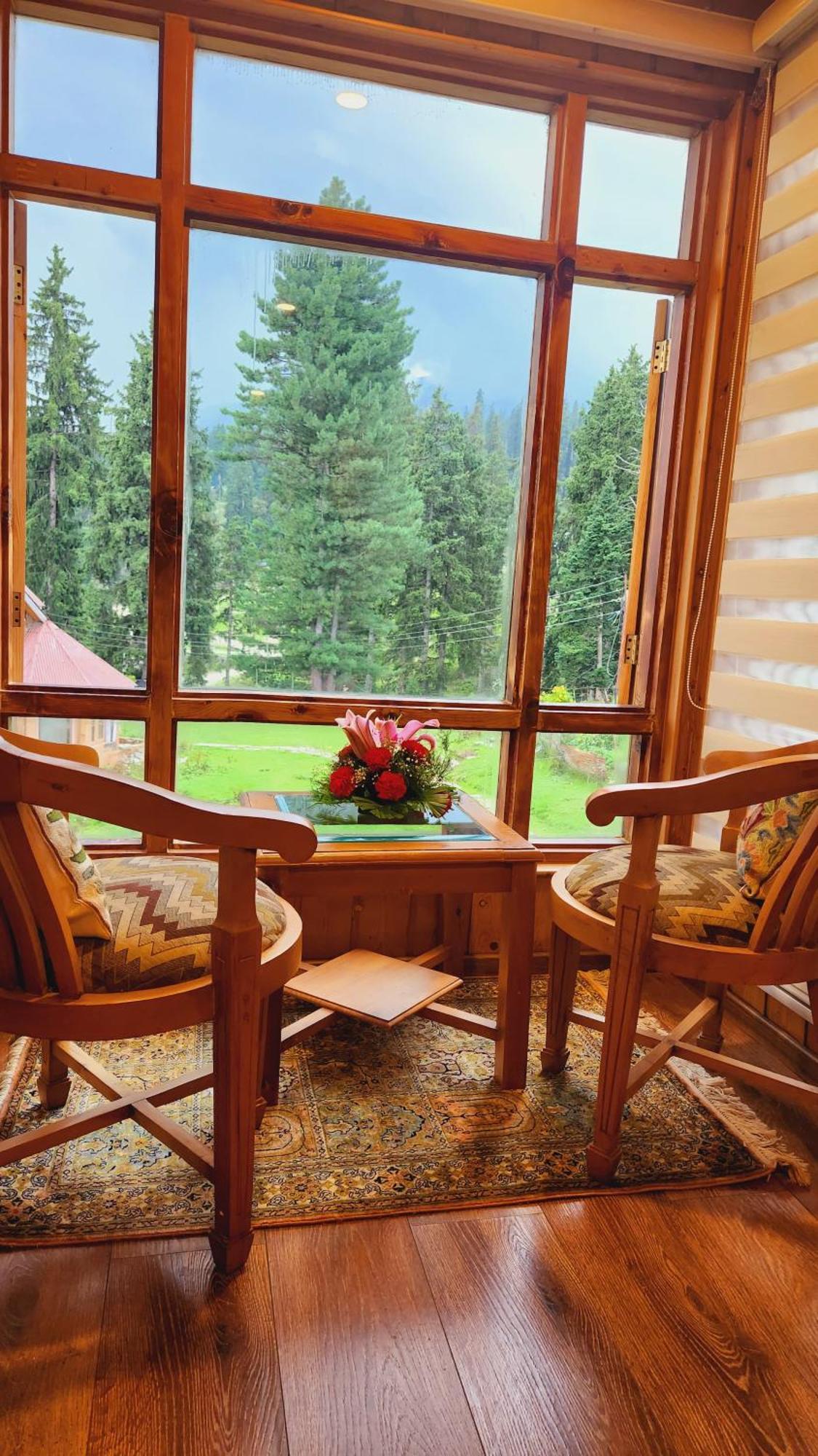 Shaw Inn By Stay Pattern Gulmarg Extérieur photo