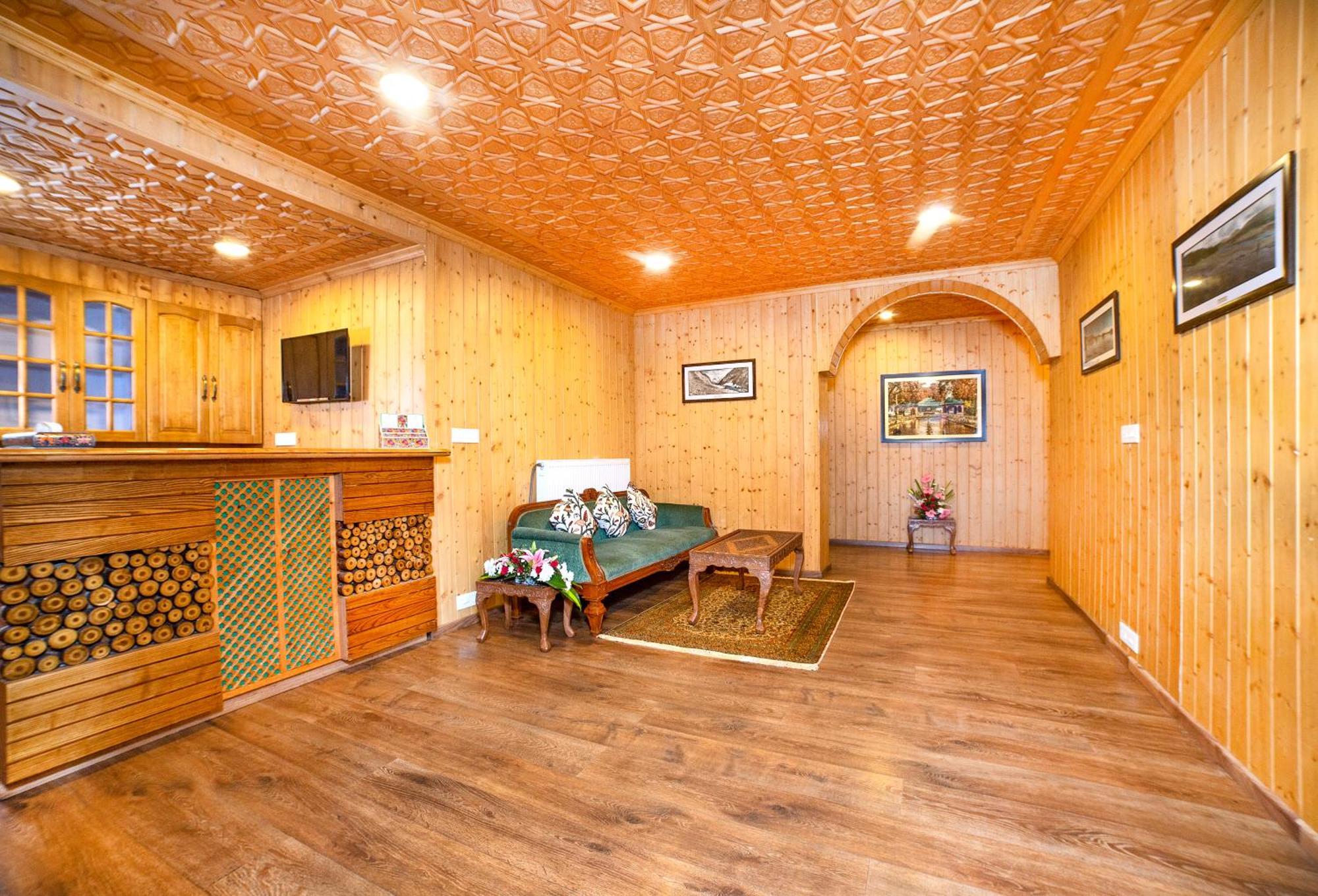 Shaw Inn By Stay Pattern Gulmarg Extérieur photo