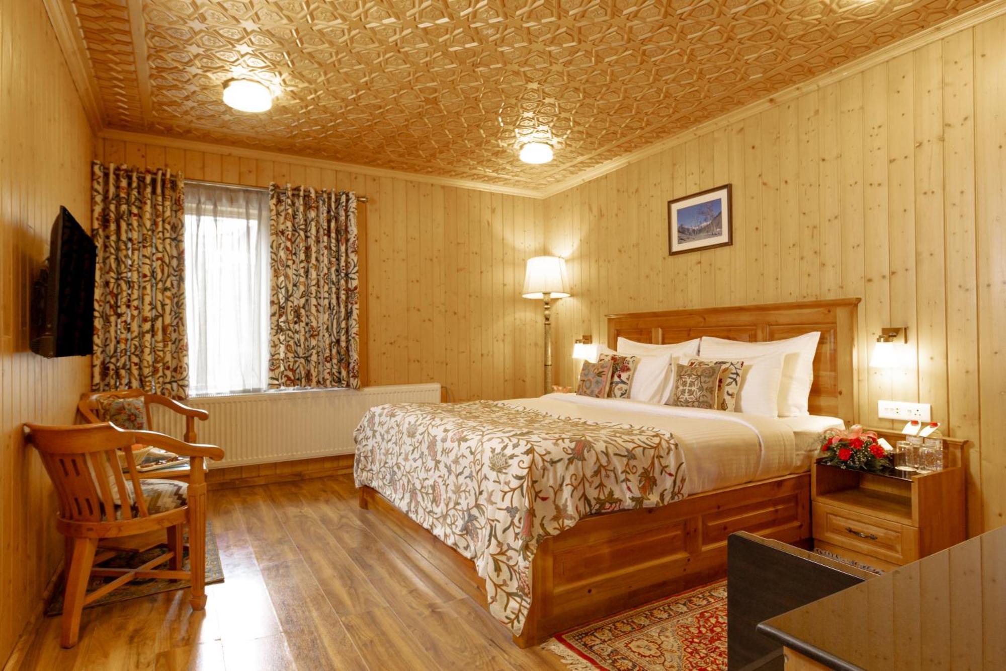 Shaw Inn By Stay Pattern Gulmarg Extérieur photo
