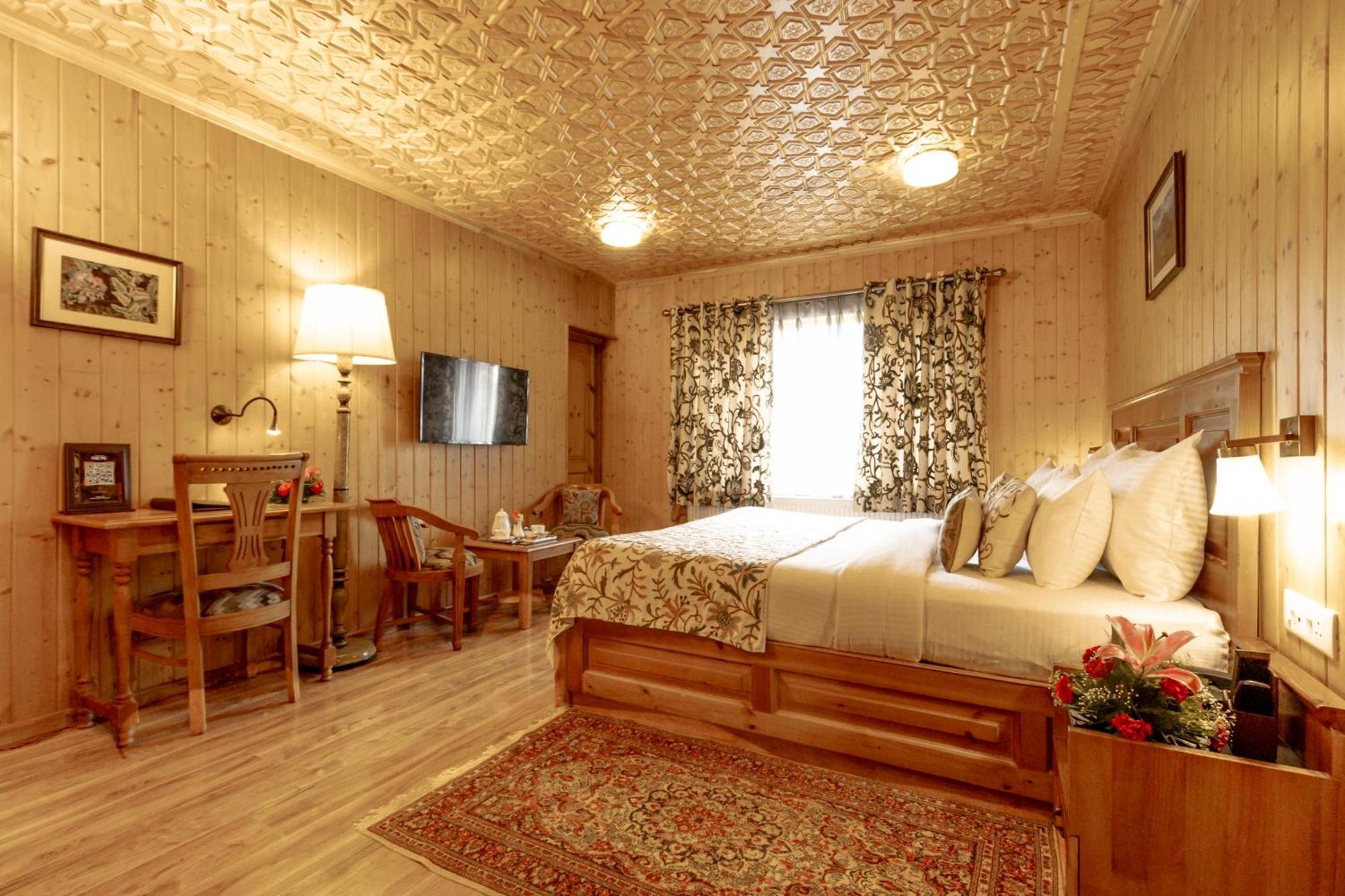 Shaw Inn By Stay Pattern Gulmarg Extérieur photo